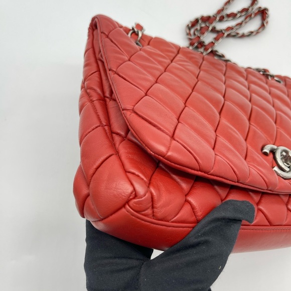 CHANEL Red Orange Leather Classic Flap Shoulder Bag - Picture 7 of 16